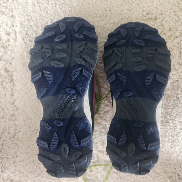 Girls brand new sneakers - Picture 4 of 6